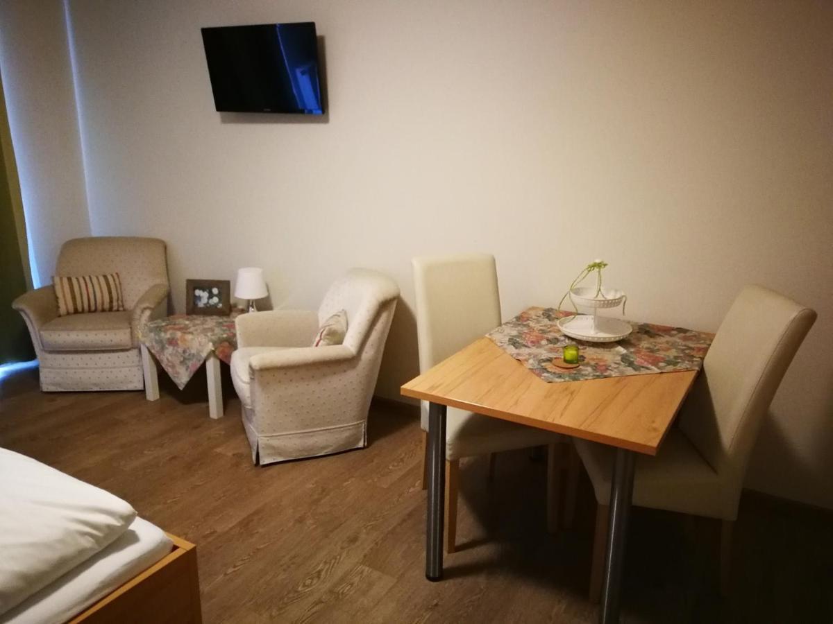 Hopfenerlebnishof Apartment Altmannstein ภายนอก รูปภาพ