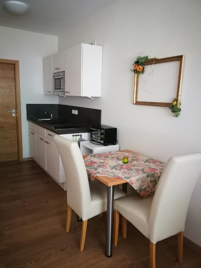 Hopfenerlebnishof Apartment Altmannstein ภายนอก รูปภาพ