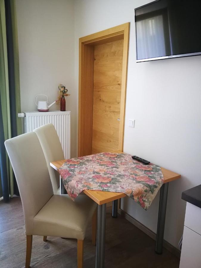 Hopfenerlebnishof Apartment Altmannstein ภายนอก รูปภาพ