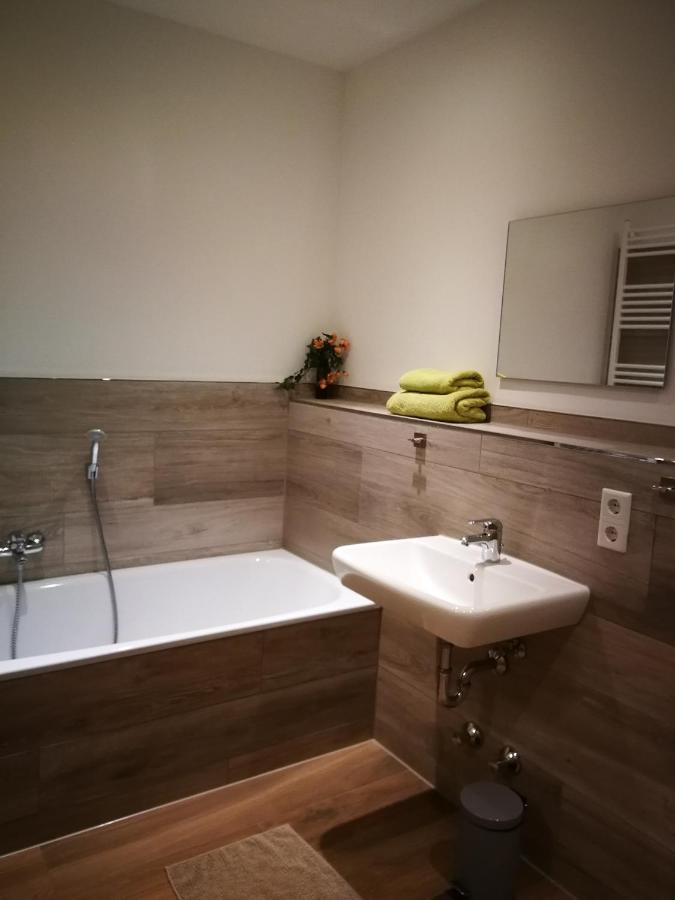 Hopfenerlebnishof Apartment Altmannstein ภายนอก รูปภาพ
